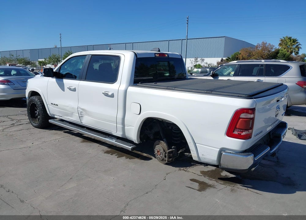 2019 RAM 1500 LAIE  4X4 5'7 BOX VIN: 1C6SRFJT5KN760383