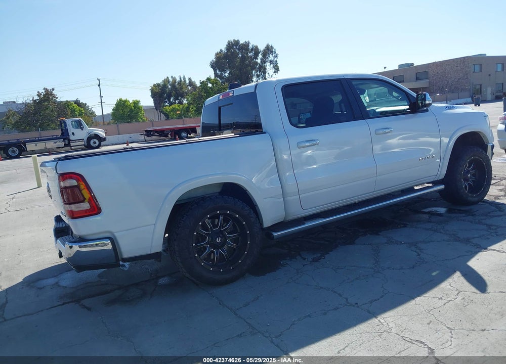 2019 RAM 1500 LAIE  4X4 5'7 BOX VIN: 1C6SRFJT5KN760383