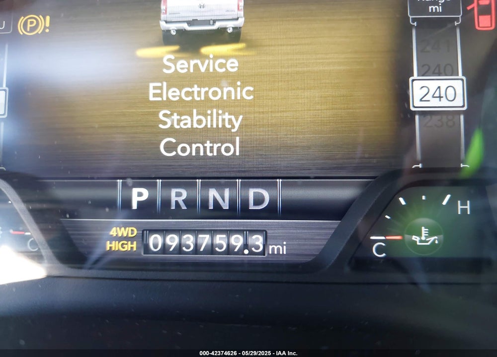 2019 RAM 1500 LAIE  4X4 5'7 BOX VIN: 1C6SRFJT5KN760383