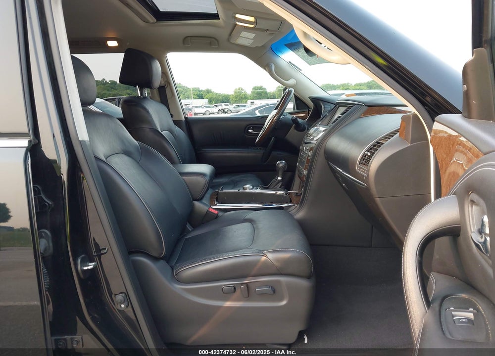 2016 INFINITI QX80 VIN: JN8AZ2NE1G9124301