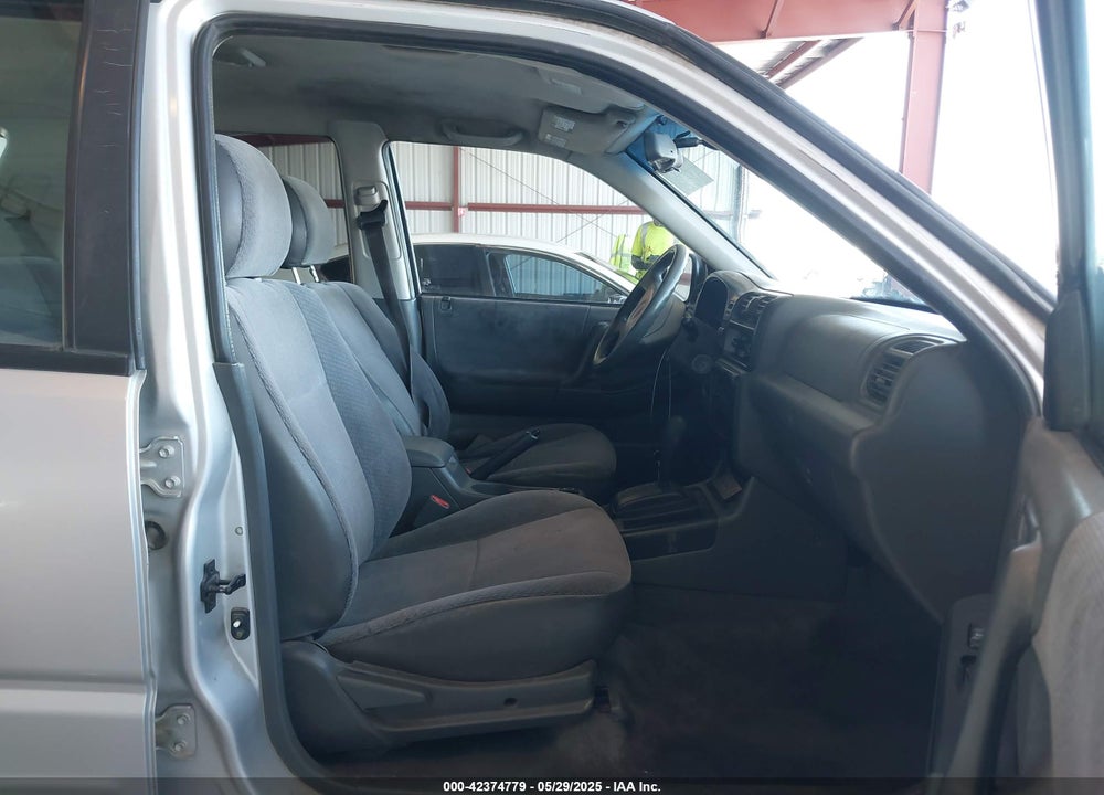 2001 HONDA PASSPORT EX/LX VIN: 4S6CK58WX14402974