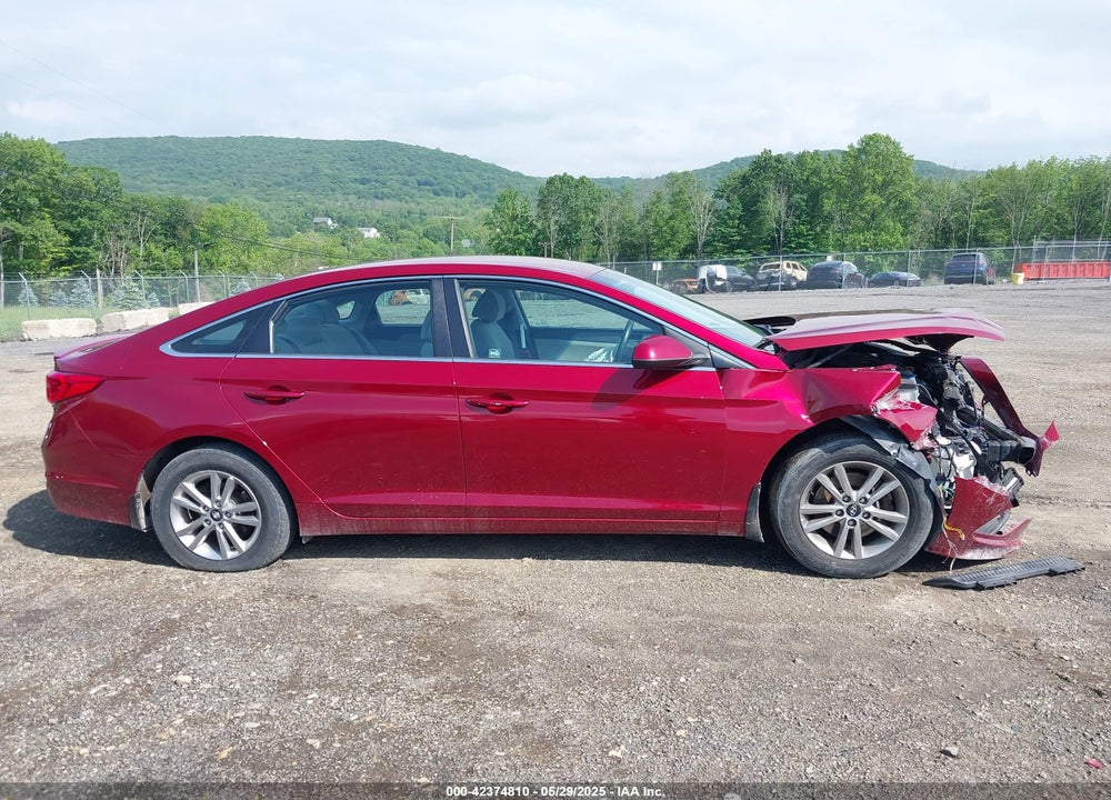 2016 HYUNDAI SONATA SE VIN: 5NPE24AF4GH433425