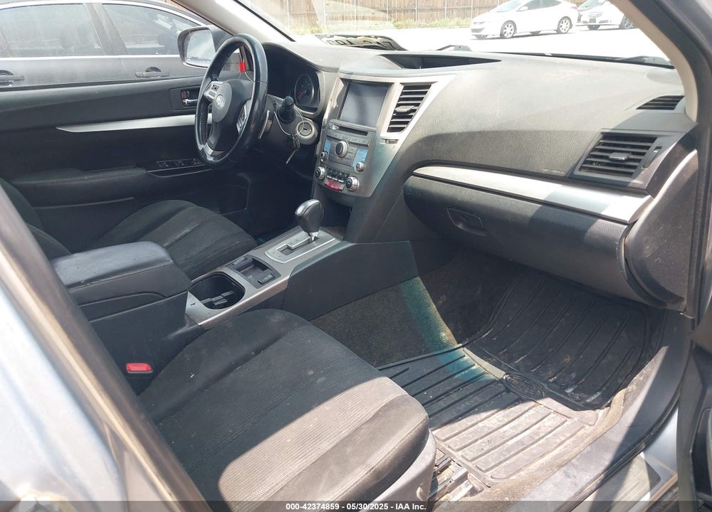 2014 SUBARU OUTBACK 2.5I PREMIUM VIN: 4S4BRCEC8E3300020