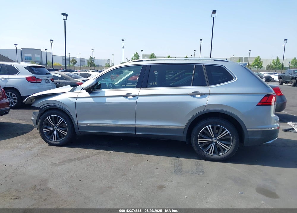 2019 VOLKSWAGEN TIGUAN VIN: 3VV3B7AX2KM118001