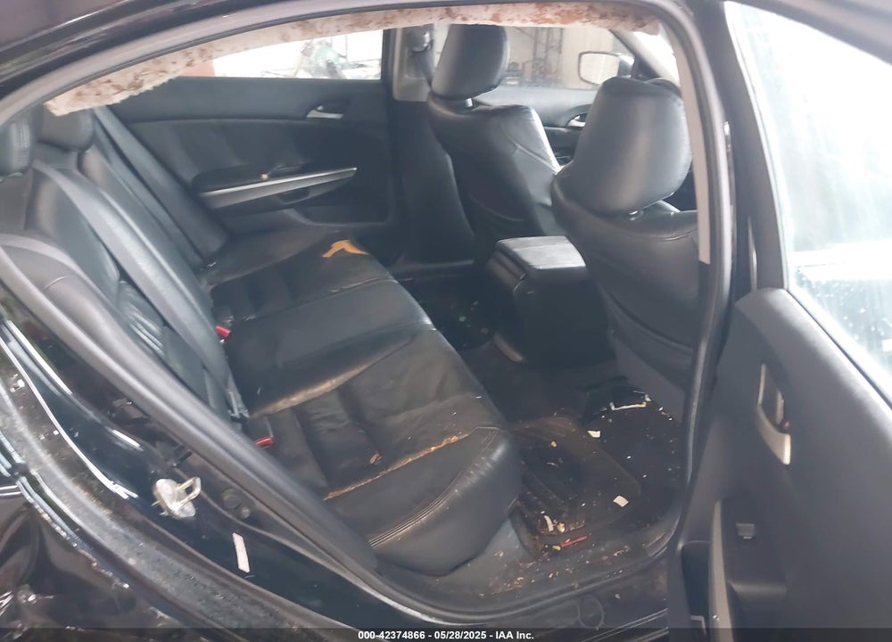 2008 HONDA ACCORD VIN: 1HGCP26818A097900