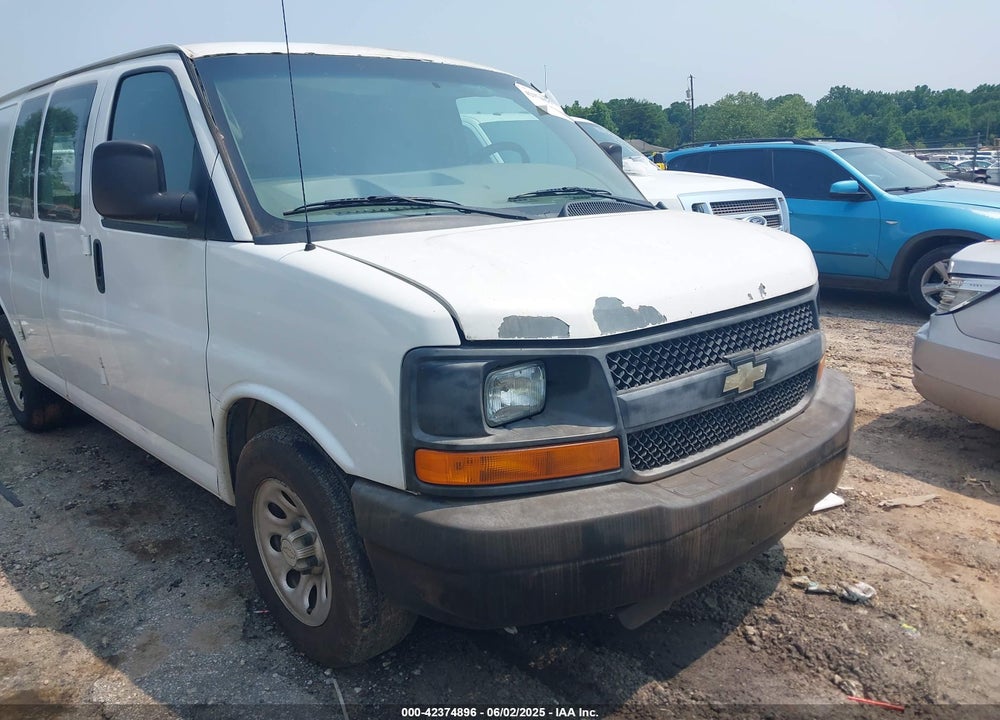 2011 CHEVROLET EXPRESS 1500 WORK VAN VIN: 1GCSGAFX2B1112312