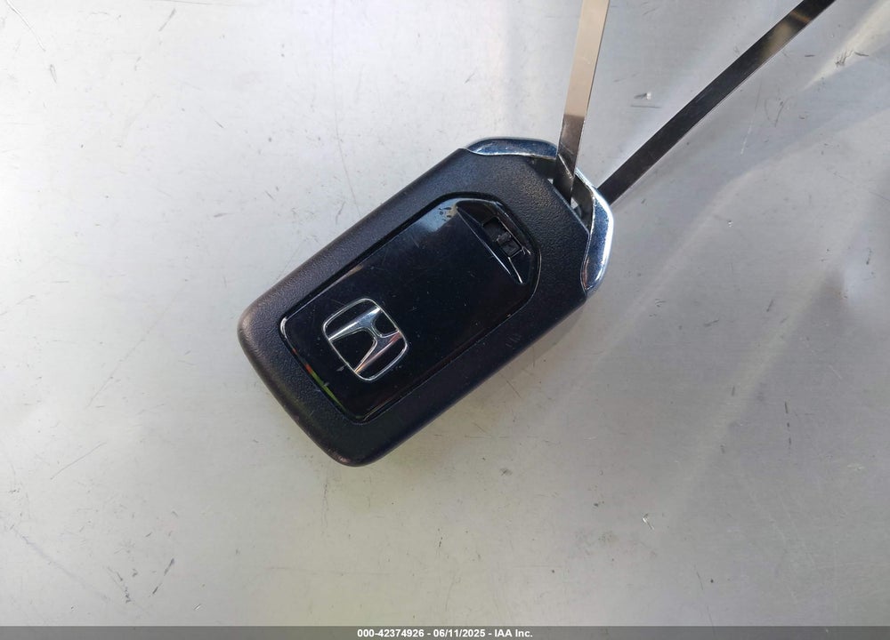 2019 HONDA ACCORD VIN: 1HGCV1F33KA173399