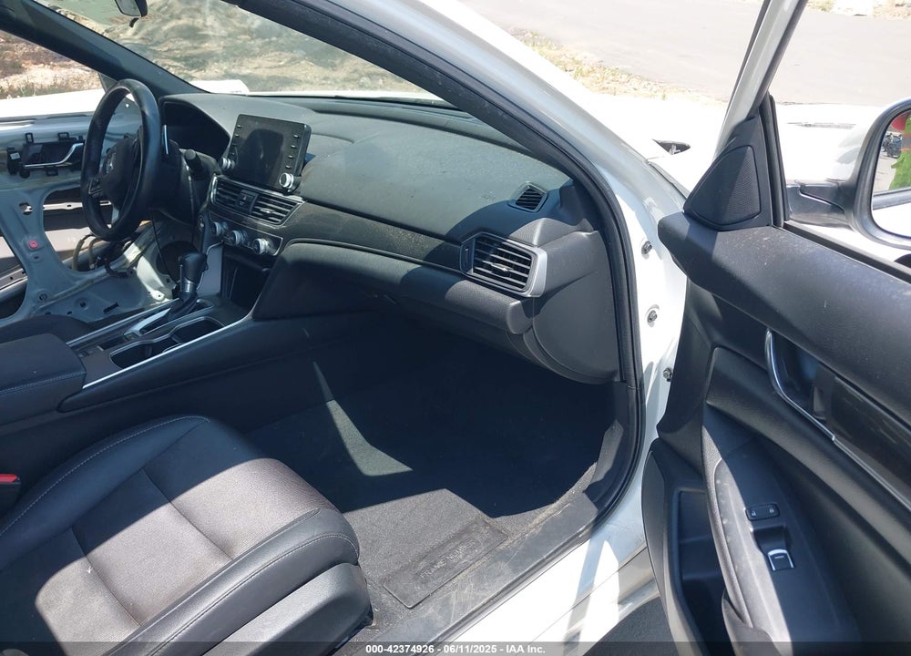 2019 HONDA ACCORD VIN: 1HGCV1F33KA173399