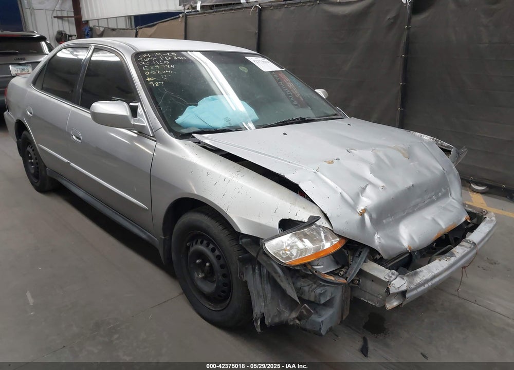 2001 HONDA ACCORD 2.3 LX VIN: JHMCG56421C002640