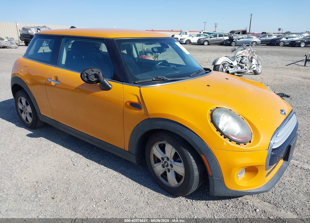 2014 MINI HARDTOP COOPER VIN: WMWXM5C53ET934034