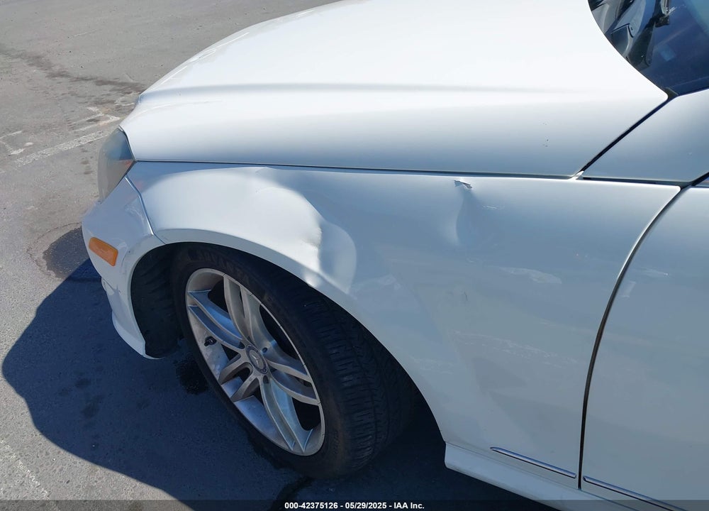 2013 MERCEDES-BENZ C 250 VIN: WDDGF4HBXDA860522