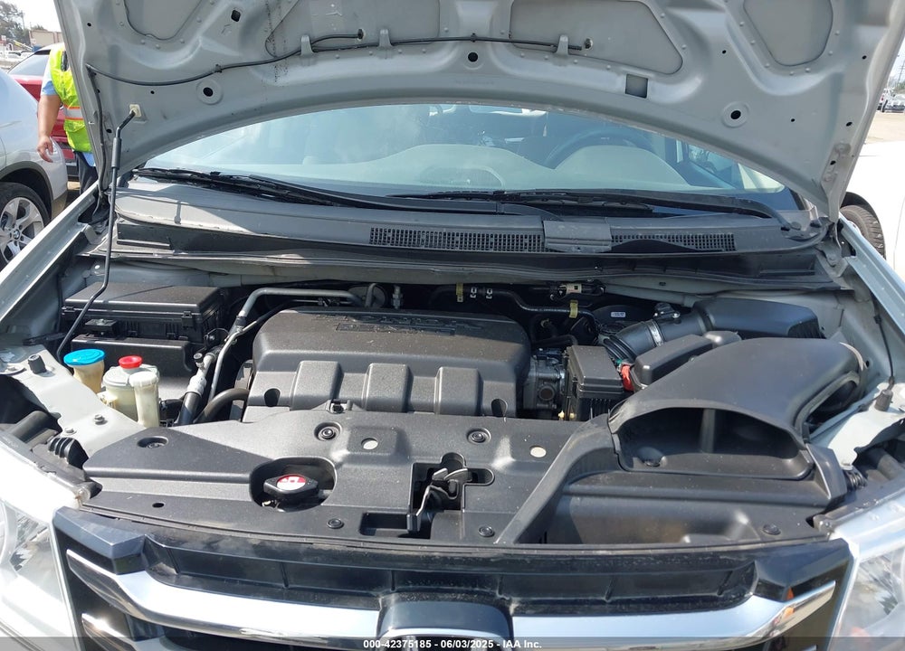 2011 HONDA ODYSSEY LX VIN: 5FNRL5H29BB017031