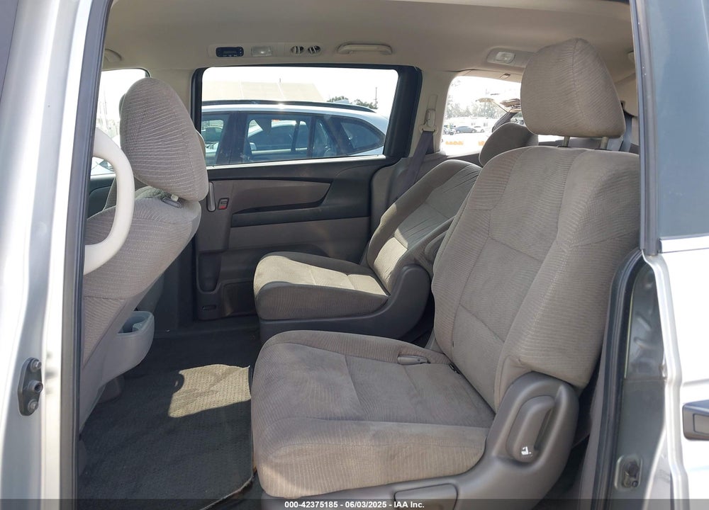 2011 HONDA ODYSSEY LX VIN: 5FNRL5H29BB017031