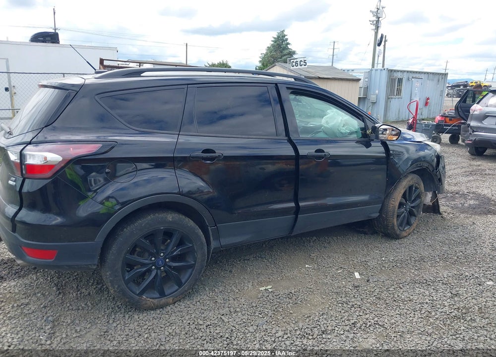 2017 FORD ESCAPE VIN: 1FMCU9G9XHUD59608