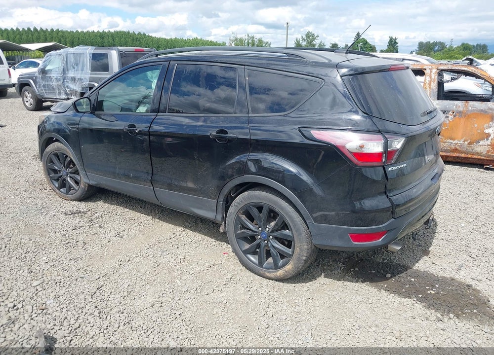2017 FORD ESCAPE VIN: 1FMCU9G9XHUD59608