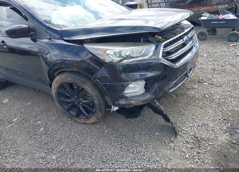 2017 FORD ESCAPE VIN: 1FMCU9G9XHUD59608