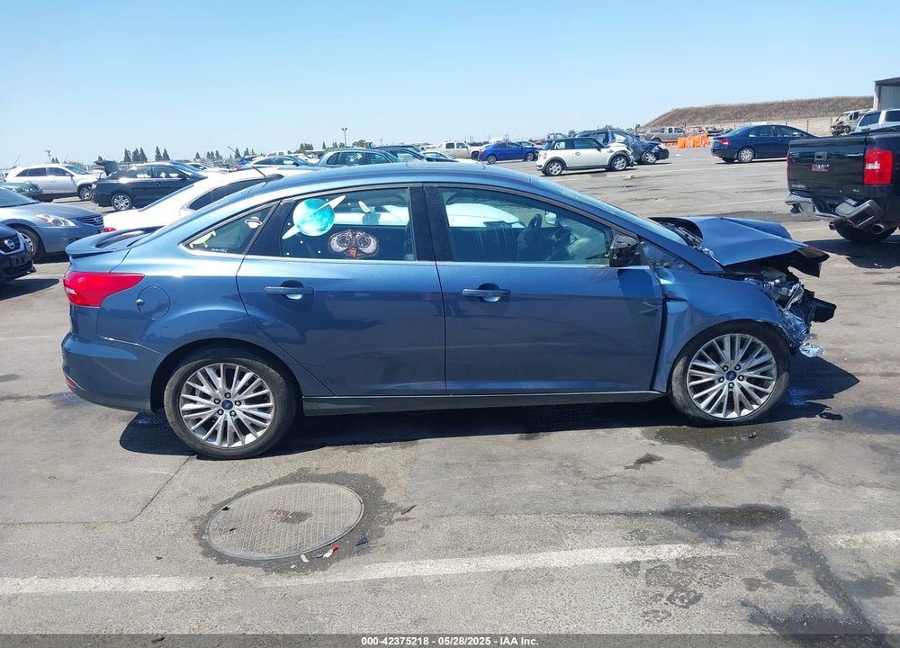 2018 FORD FOCUS TITANIUM VIN: 1FADP3J21JL323767