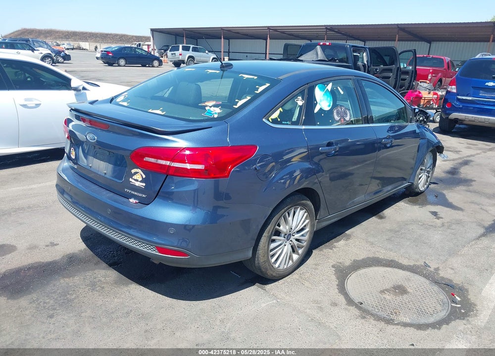 2018 FORD FOCUS TITANIUM VIN: 1FADP3J21JL323767