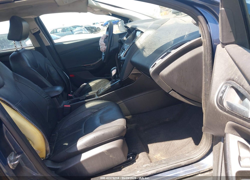 2018 FORD FOCUS TITANIUM VIN: 1FADP3J21JL323767