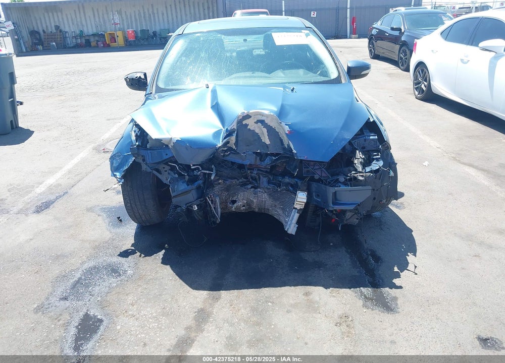 2018 FORD FOCUS TITANIUM VIN: 1FADP3J21JL323767