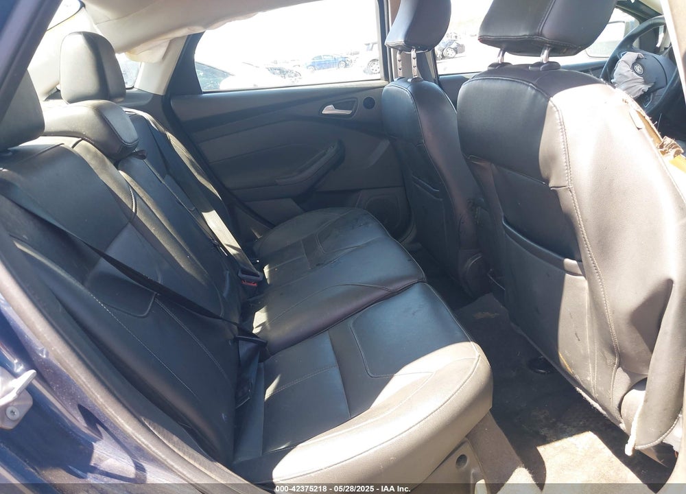 2018 FORD FOCUS TITANIUM VIN: 1FADP3J21JL323767