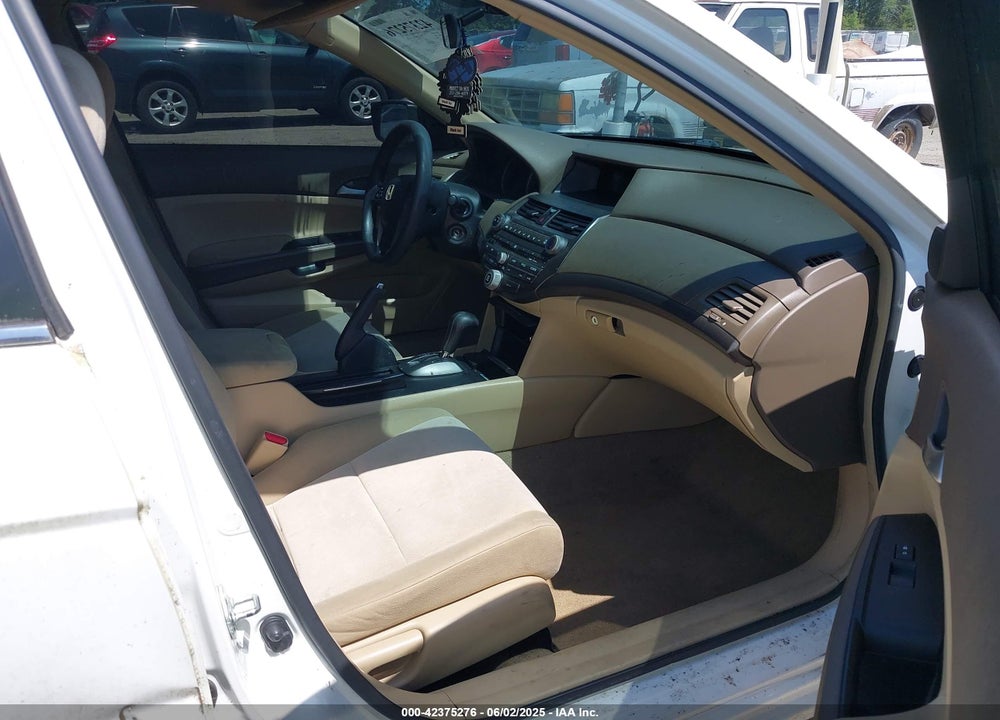 2008 HONDA ACCORD 2.4 LX VIN: JHMCP26368C047788