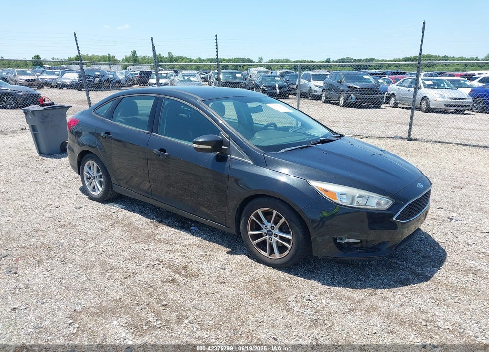 2015 FORD FOCUS SE VIN: 1FADP3F27FL216870