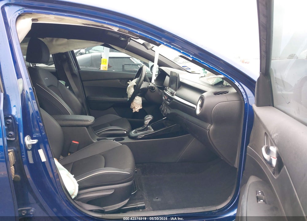 2021 KIA FORTE VIN: 3KPF34AD3ME403218