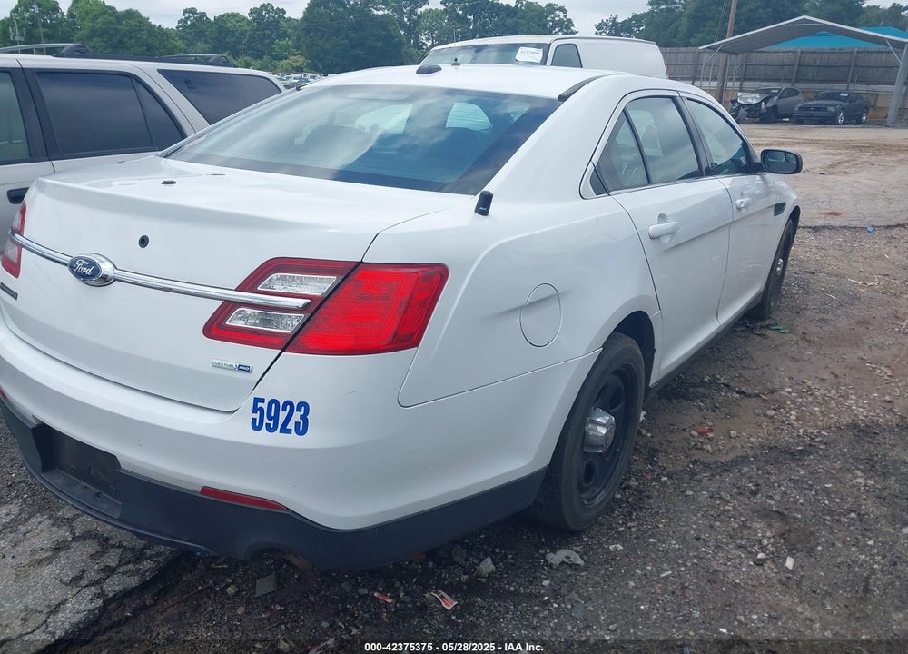 2016 FORD POLICE INTERCEPTOR VIN: 1FAHP2MKXGG101320