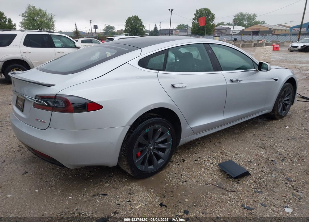 2018 TESLA MODEL S 100D/75D/P100D VIN: 5YJSA1E42JF265898