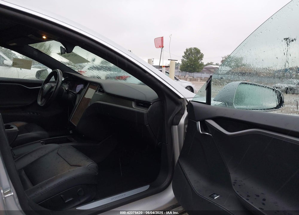 2018 TESLA MODEL S 100D/75D/P100D VIN: 5YJSA1E42JF265898