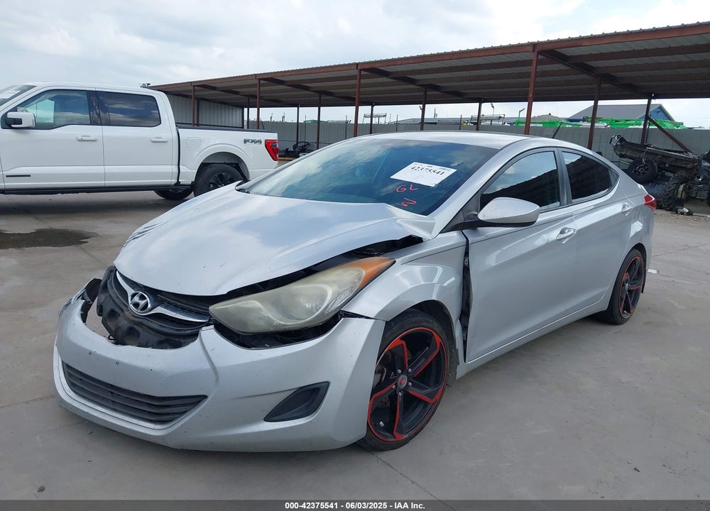 2013 HYUNDAI ELANTRA VIN: 5NPDH4AE0DH387413