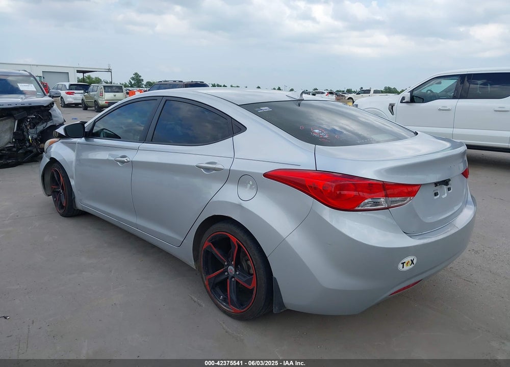 2013 HYUNDAI ELANTRA VIN: 5NPDH4AE0DH387413
