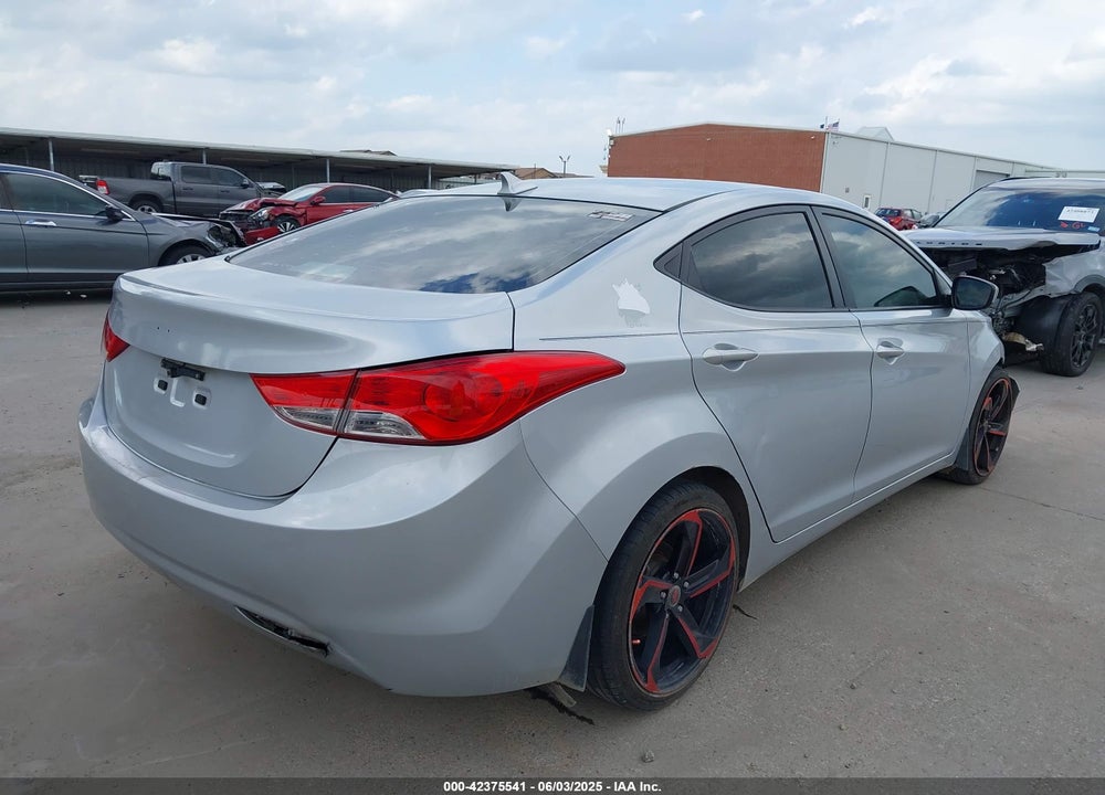 2013 HYUNDAI ELANTRA VIN: 5NPDH4AE0DH387413