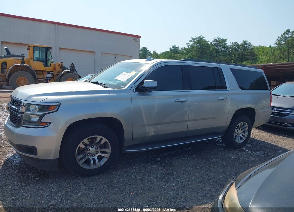 2016 CHEVROLET SUBURBAN LT VIN: 1GNSCHKC8GR138646
