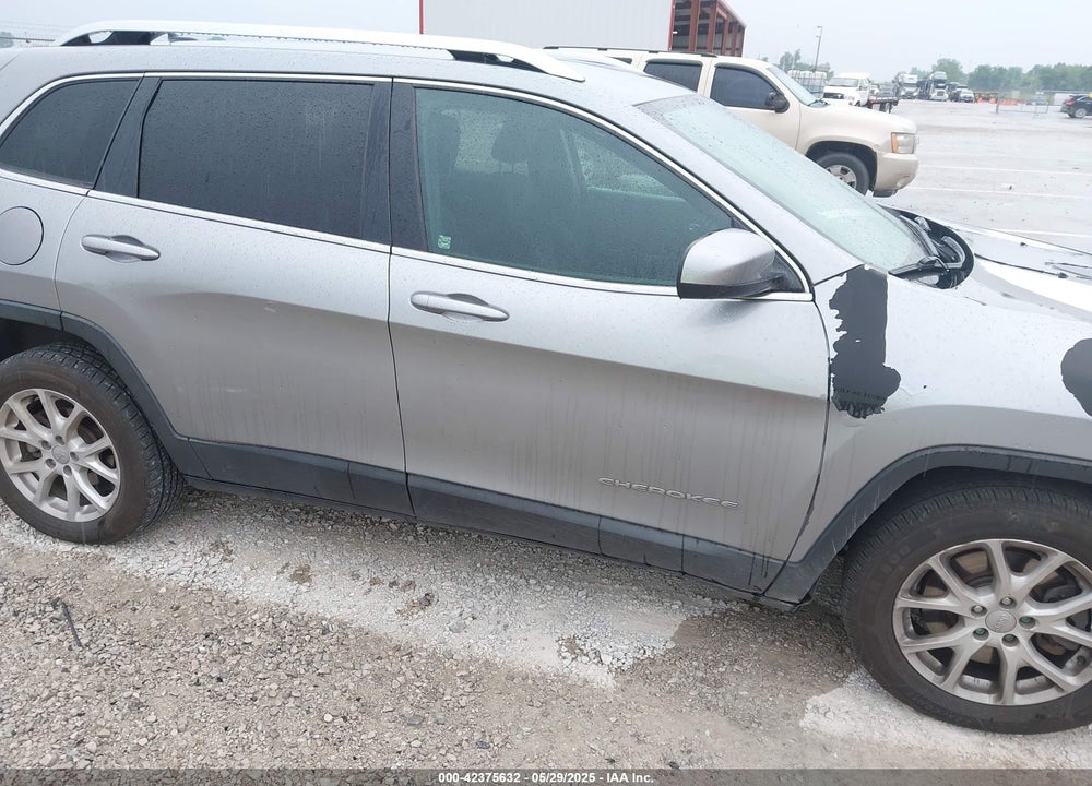 2015 JEEP CHEROKEE VIN: 1C4PJLCB9FW711714