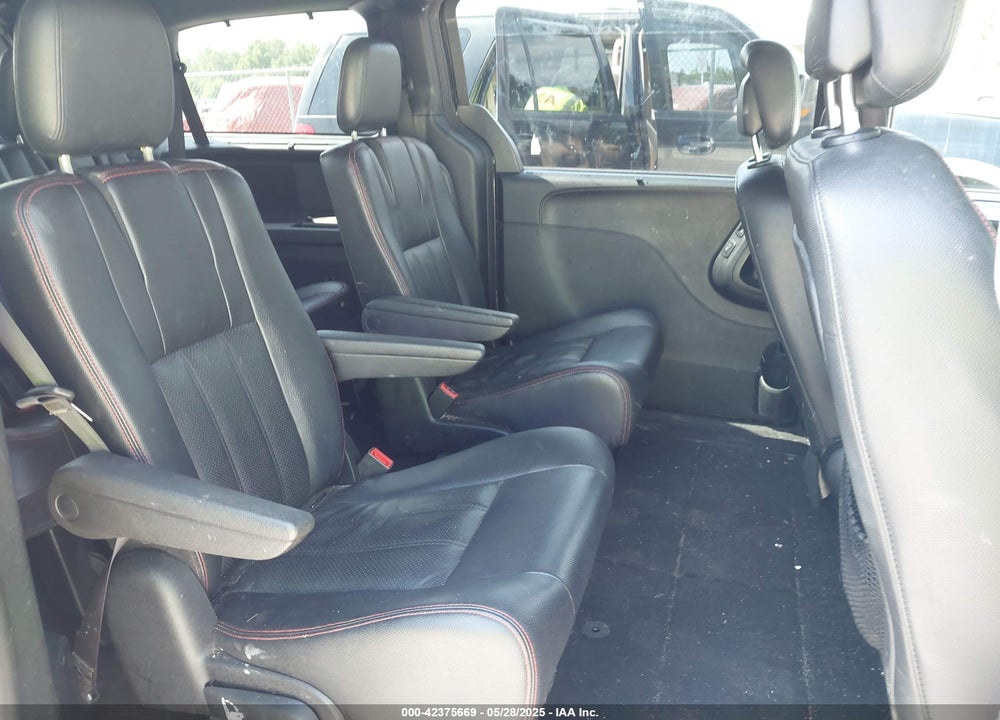 2017 DODGE GRAND CARAVAN GT VIN: 2C4RDGEG5HR566795