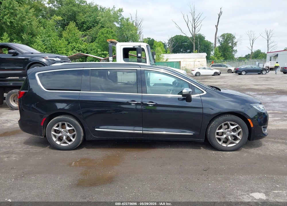 2017 CHRYSLER PACIFICA LIMITED VIN: 2C4RC1GG3HR566162