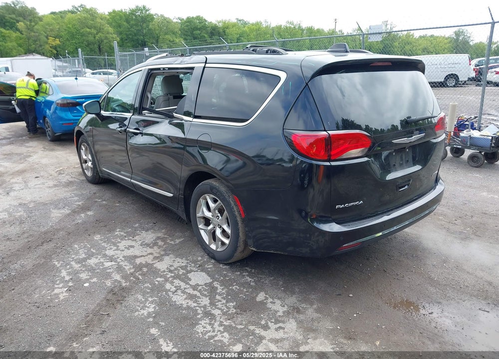2017 CHRYSLER PACIFICA LIMITED VIN: 2C4RC1GG3HR566162