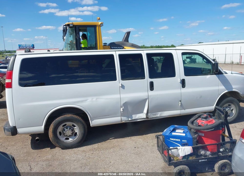 2015 CHEVROLET EXPRESS 3500 LT VIN: 1GAZG1FG7F1104946