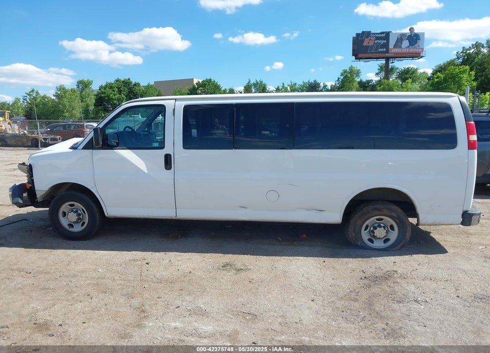 2015 CHEVROLET EXPRESS 3500 LT VIN: 1GAZG1FG7F1104946