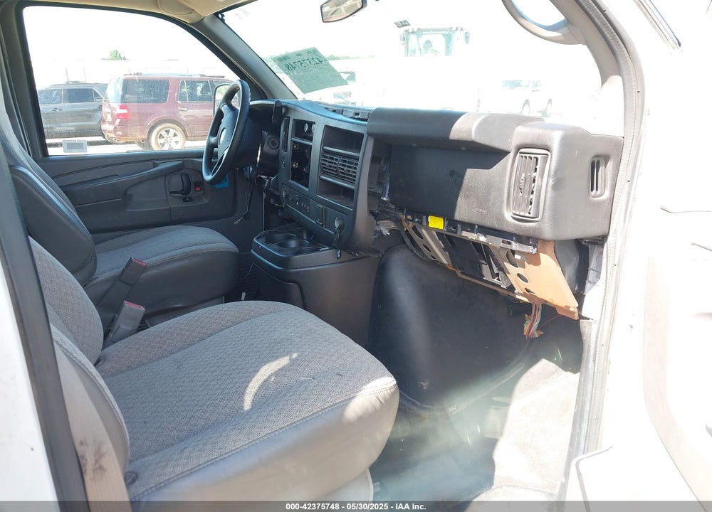 2015 CHEVROLET EXPRESS 3500 LT VIN: 1GAZG1FG7F1104946