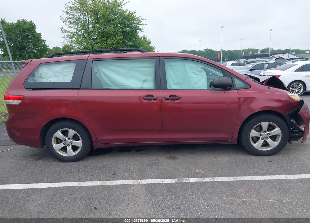 2011 TOYOTA SIENNA BASE V6 VIN: 5TDZK3DC5BS158065