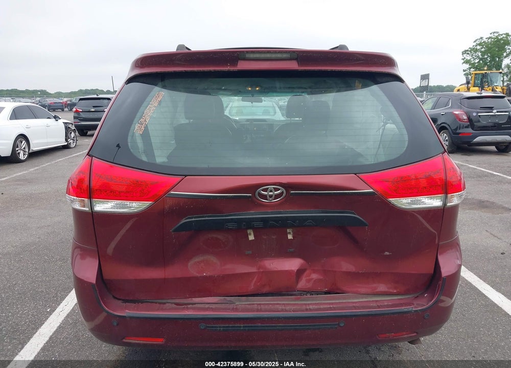 2011 TOYOTA SIENNA BASE V6 VIN: 5TDZK3DC5BS158065