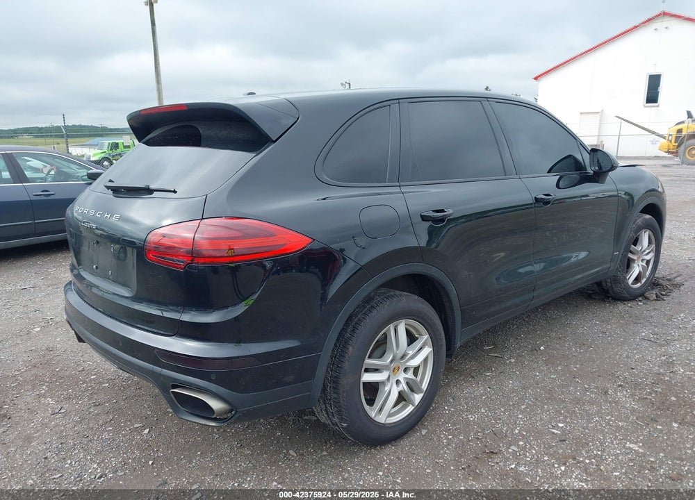 2016 PORSCHE CAYENNE VIN: WP1AA2A28GLA10621