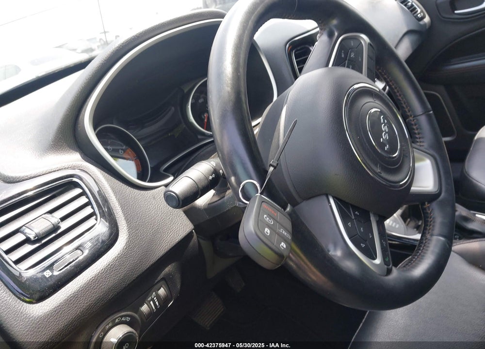 2018 JEEP COMPASS VIN: 3C4NJDCB4JT284146