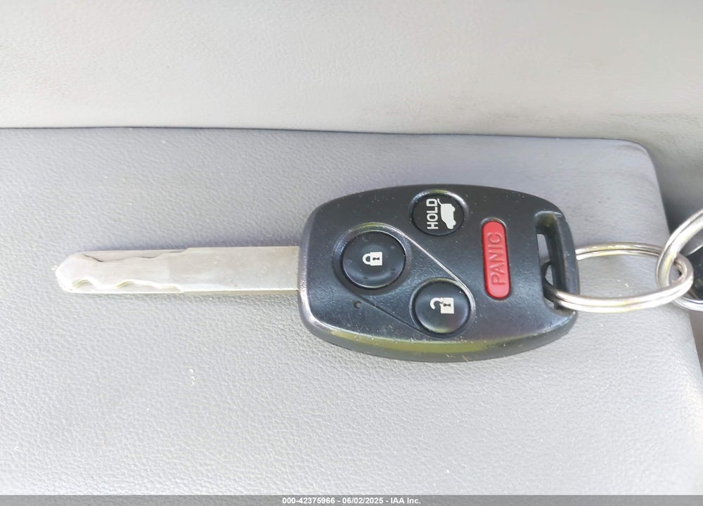 2013 HONDA PILOT VIN: 5FNYF4H57DB008631