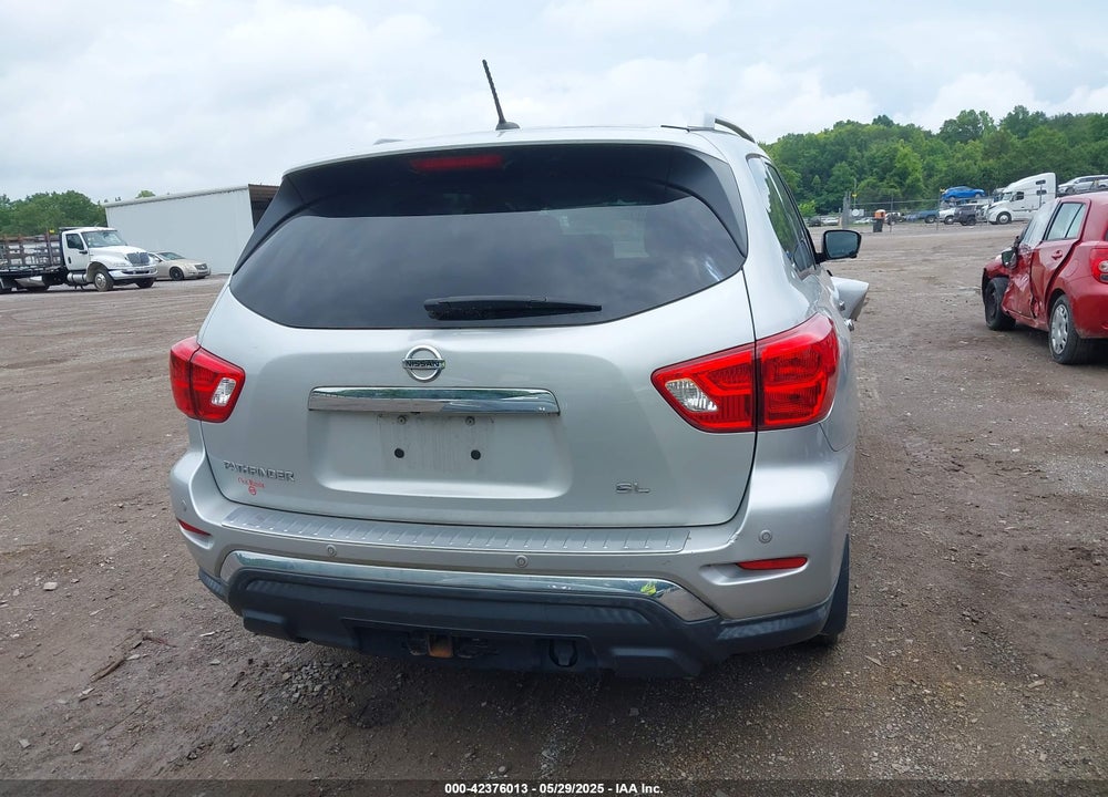 2017 NISSAN PATHFINDER VIN: 5N1DR2MN3HC620095