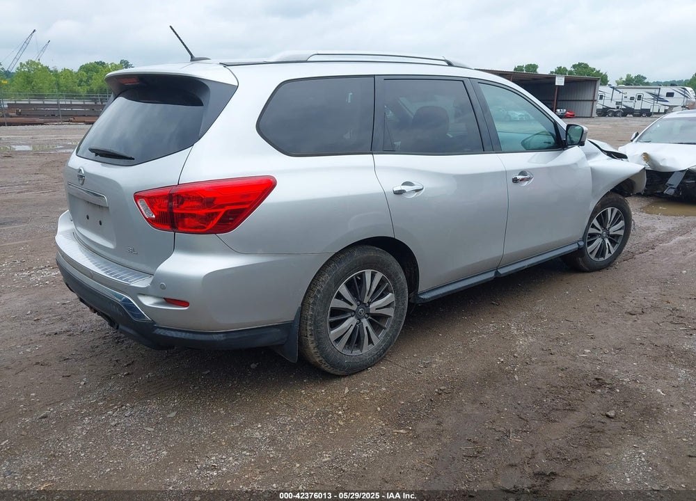 2017 NISSAN PATHFINDER VIN: 5N1DR2MN3HC620095
