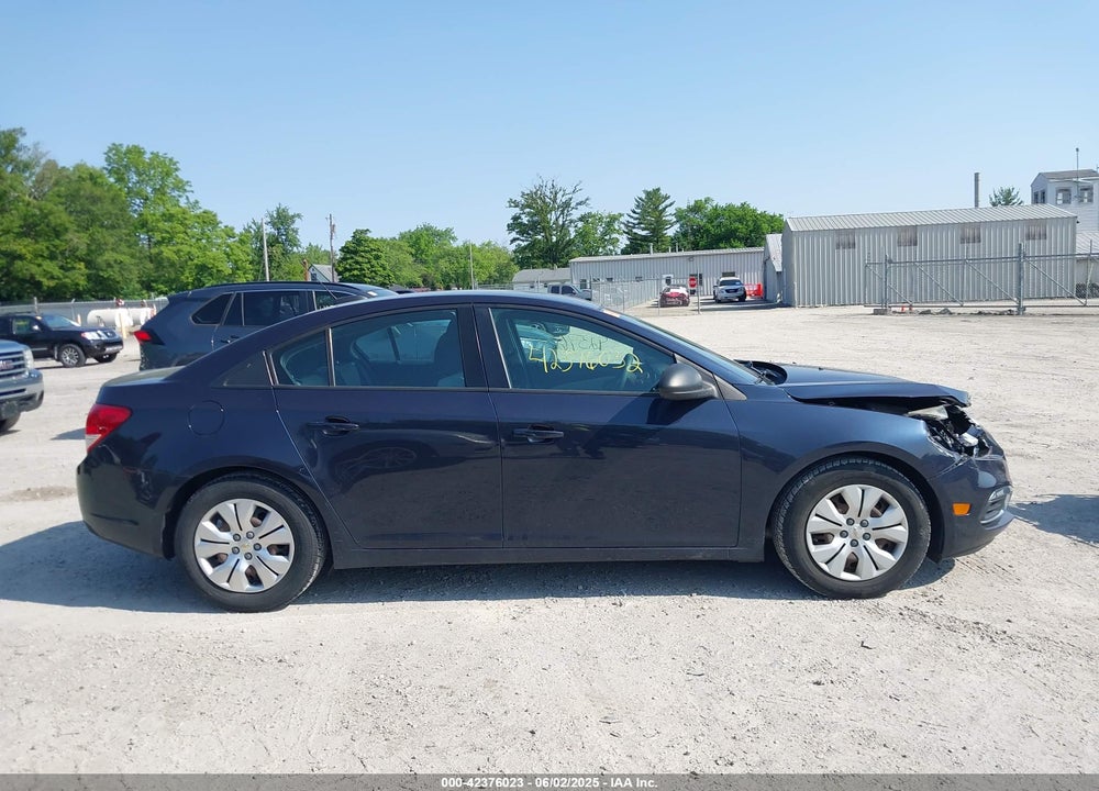 2015 CHEVROLET CRUZE VIN: 1G1PA5SH2F7258041